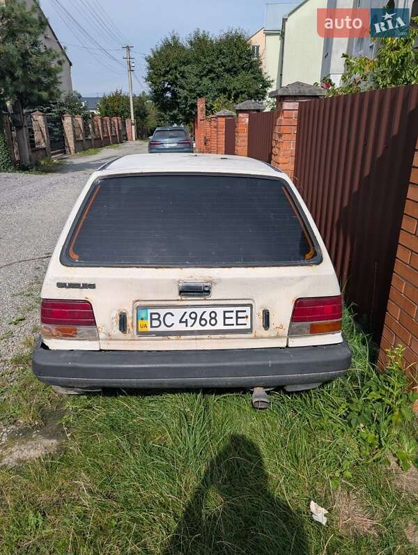 Хэтчбек Suzuki Swift 1988 в 