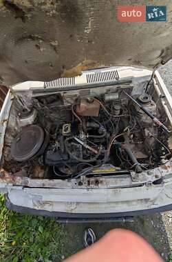 Хэтчбек Suzuki Swift 1988 в 