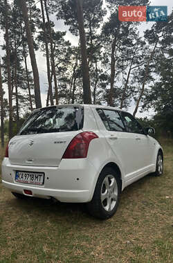 Хэтчбек Suzuki Swift 2008 в 