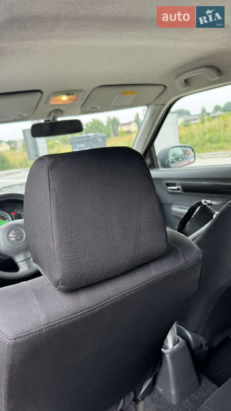 Хэтчбек Suzuki Swift 2007 в Киеве