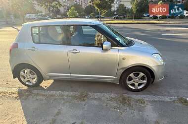 Хетчбек Suzuki Swift 2006 в 