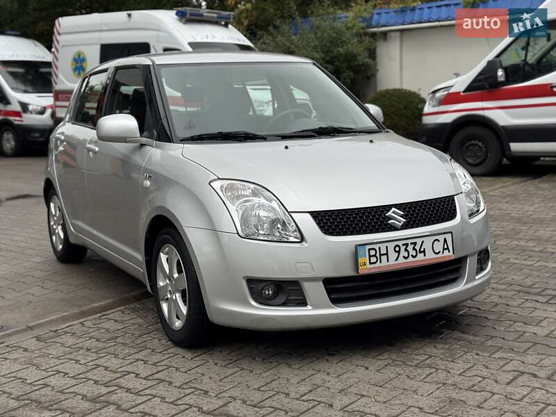 Хэтчбек Suzuki Swift 2008 в 
