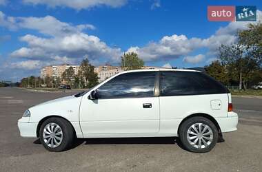 Хэтчбек Suzuki Swift 1997 в 
