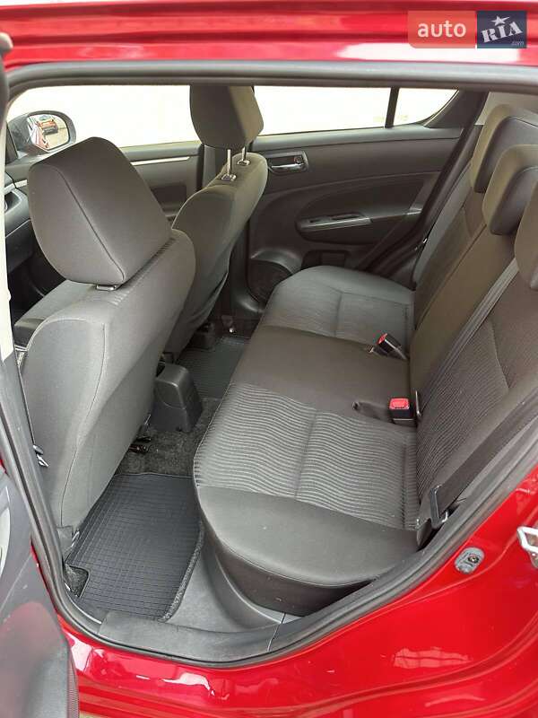 Хетчбек Suzuki Swift 2013 в Києві