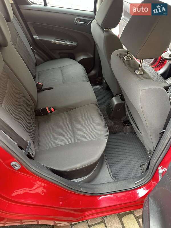 Хетчбек Suzuki Swift 2013 в Києві