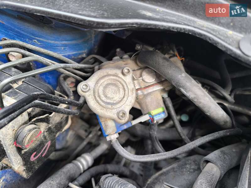Хэтчбек Suzuki Swift 2006 в Надворной
