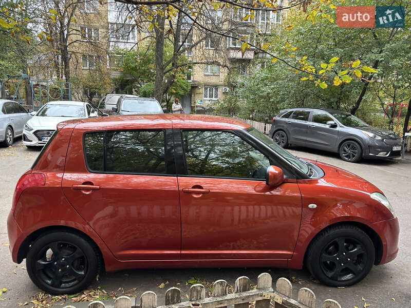 Хетчбек Suzuki Swift 2007 в Києві