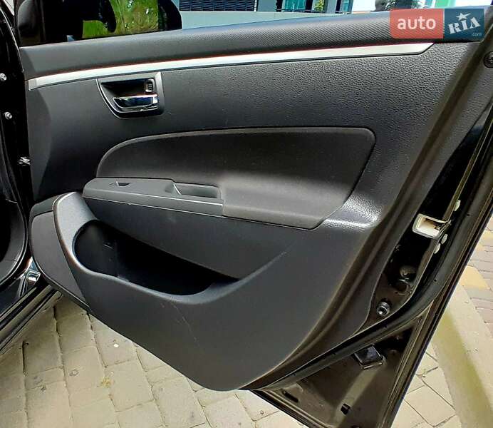 Хэтчбек Suzuki Swift 2012 в Броварах