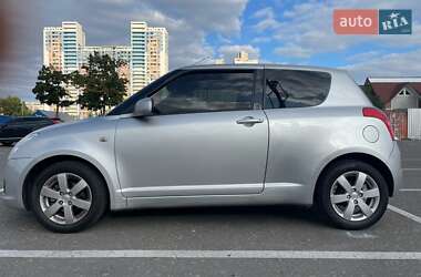 Хэтчбек Suzuki Swift 2008 в Киеве