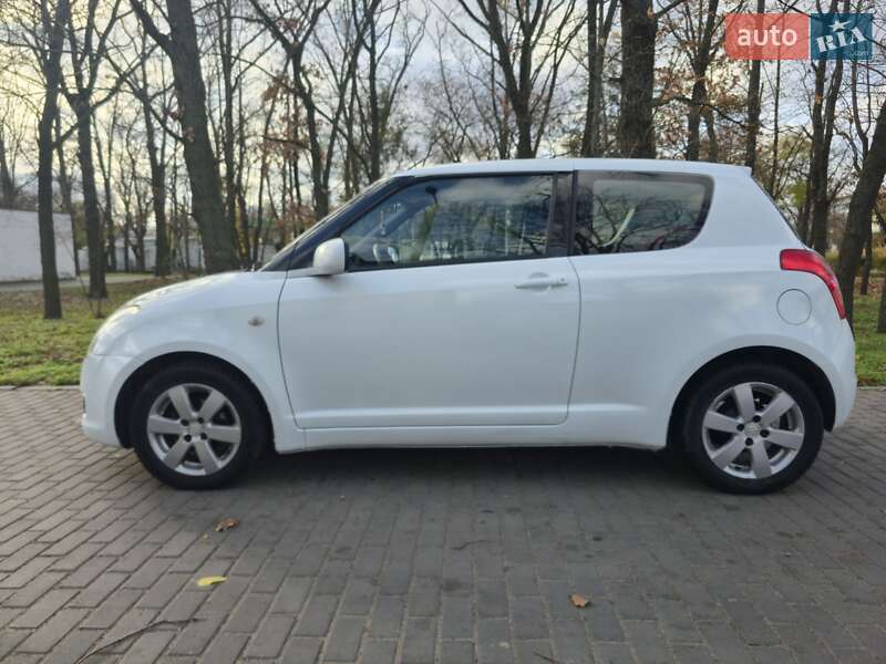 Хетчбек Suzuki Swift 2008 в Миколаєві фото Хетчбек Suzuki Swift 2008 в Миколаєві