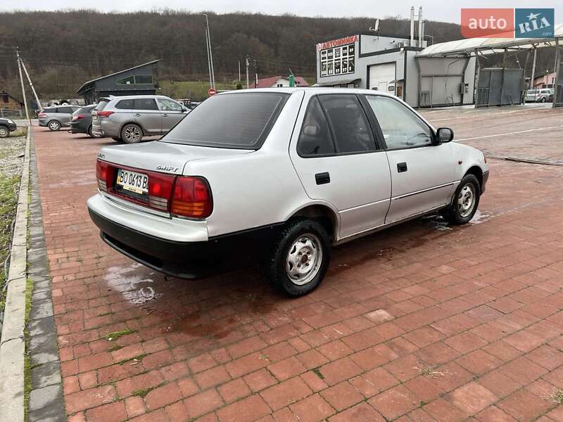 Хэтчбек Suzuki Swift 2001 в Тернополе