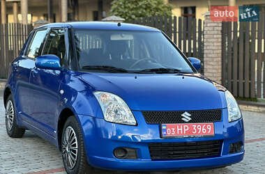 Хэтчбек Suzuki Swift 2006 в Староконстантинове
