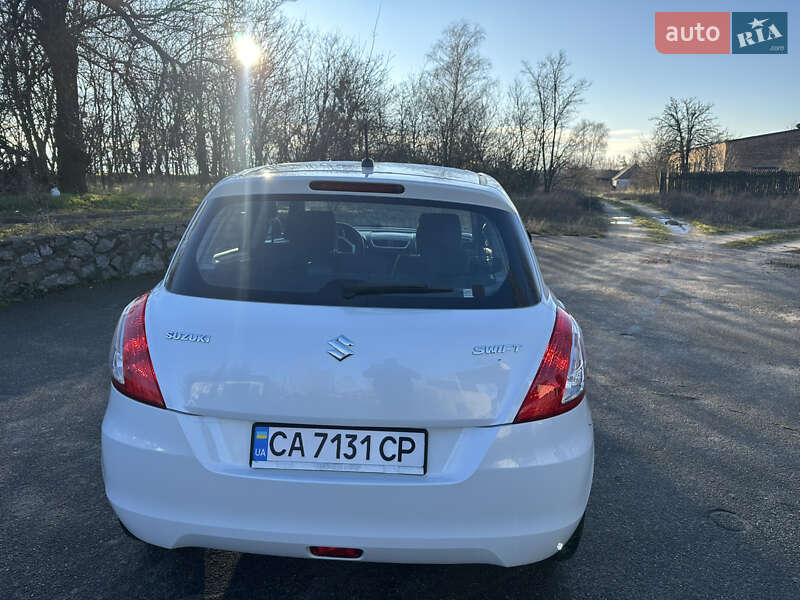 Хетчбек Suzuki Swift 2011 в Звенигородці