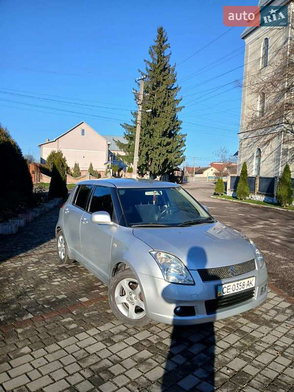 Хетчбек Suzuki Swift 2008 в Чернівцях