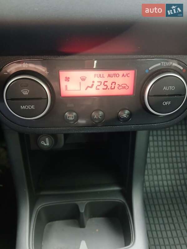 Хетчбек Suzuki Swift 2008 в Чернівцях