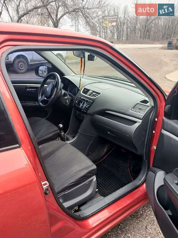 Хэтчбек Suzuki Swift 2011 в Харькове