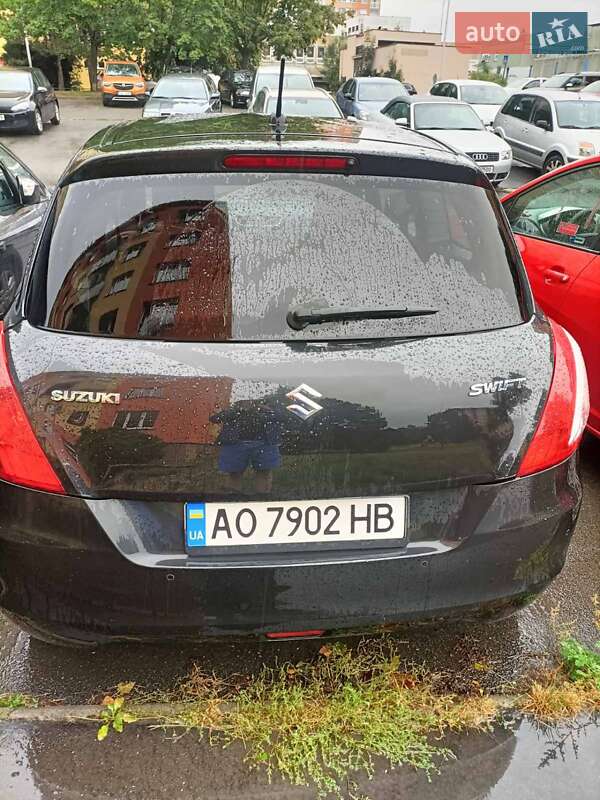 Хэтчбек Suzuki Swift 2013 в Тячеве