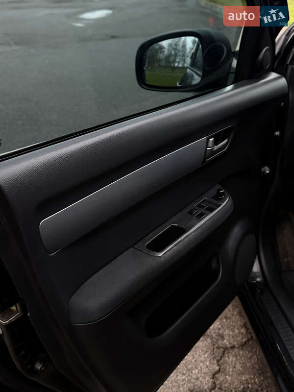 Хэтчбек Suzuki Swift 2007 в Кременчуге фото 9 Хэтчбек Suzuki Swift 2007 в Кременчуге