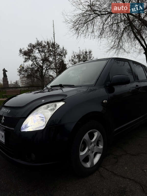 Хэтчбек Suzuki Swift 2007 в Кременчуге фото 12 Хэтчбек Suzuki Swift 2007 в Кременчуге