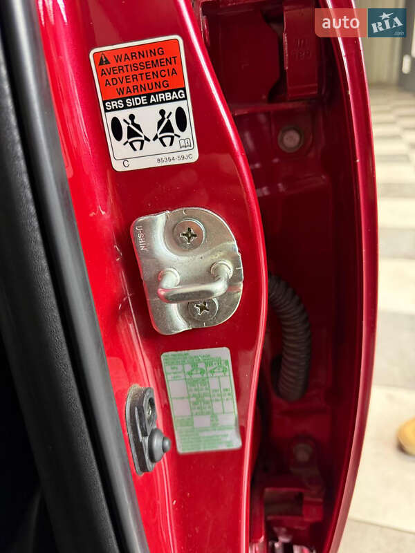 Хэтчбек Suzuki Swift 2011 в Киеве фото 9 Хэтчбек Suzuki Swift 2011 в Киеве