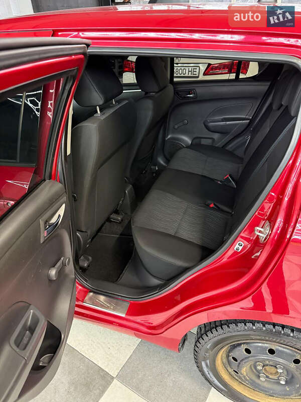 Хэтчбек Suzuki Swift 2011 в Киеве фото 14 Хэтчбек Suzuki Swift 2011 в Киеве