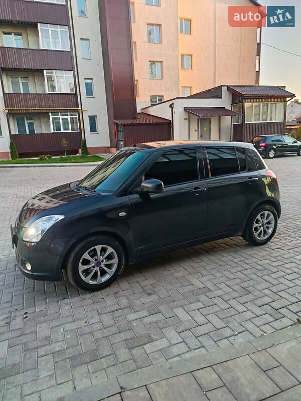 Хэтчбек Suzuki Swift 2008 в Ромнах