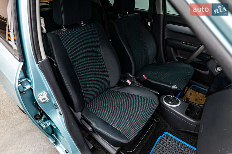 Хэтчбек Suzuki Swift 2006 в Киеве фото 17 Хэтчбек Suzuki Swift 2006 в Киеве