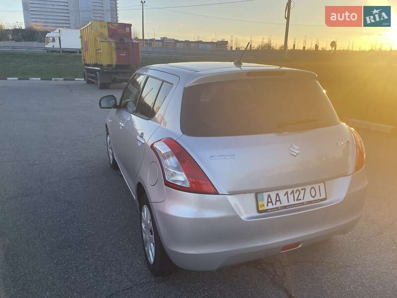 Хэтчбек Suzuki Swift 2011 в Киеве фото 7 Хэтчбек Suzuki Swift 2011 в Киеве