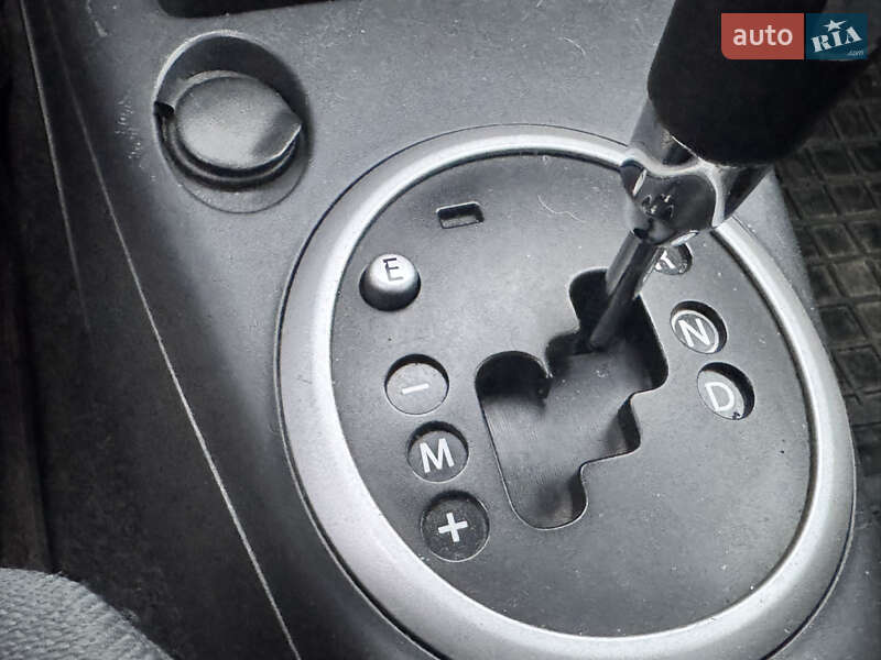 Хэтчбек Suzuki Swift 2006 в Черкассах фото 2 Хэтчбек Suzuki Swift 2006 в Черкассах