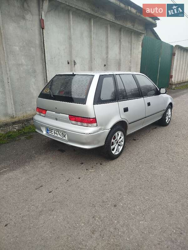 Хэтчбек Suzuki Swift 2003 в Сарнах фото 3 Хэтчбек Suzuki Swift 2003 в Сарнах