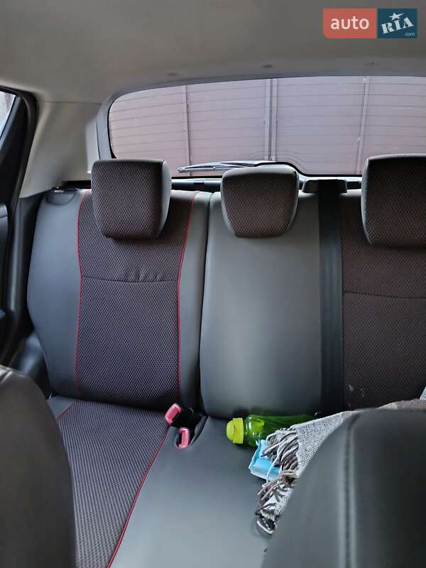 Хэтчбек Suzuki Swift 2011 в Днепре