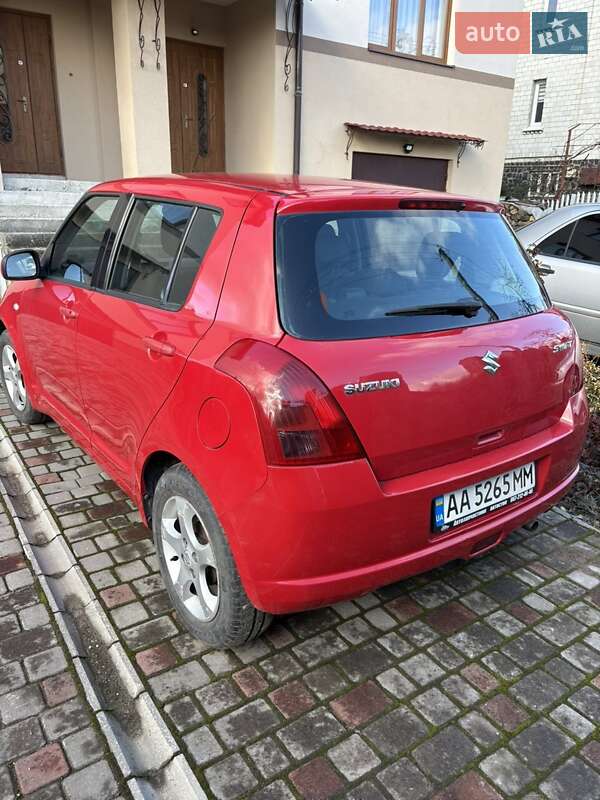 Хэтчбек Suzuki Swift 2007 в Львове