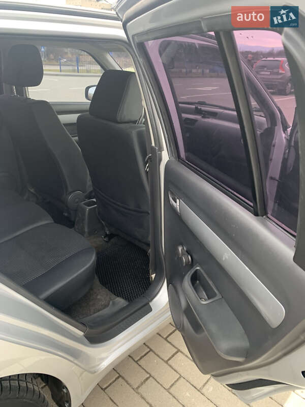 Хэтчбек Suzuki Swift 2005 в Дрогобыче