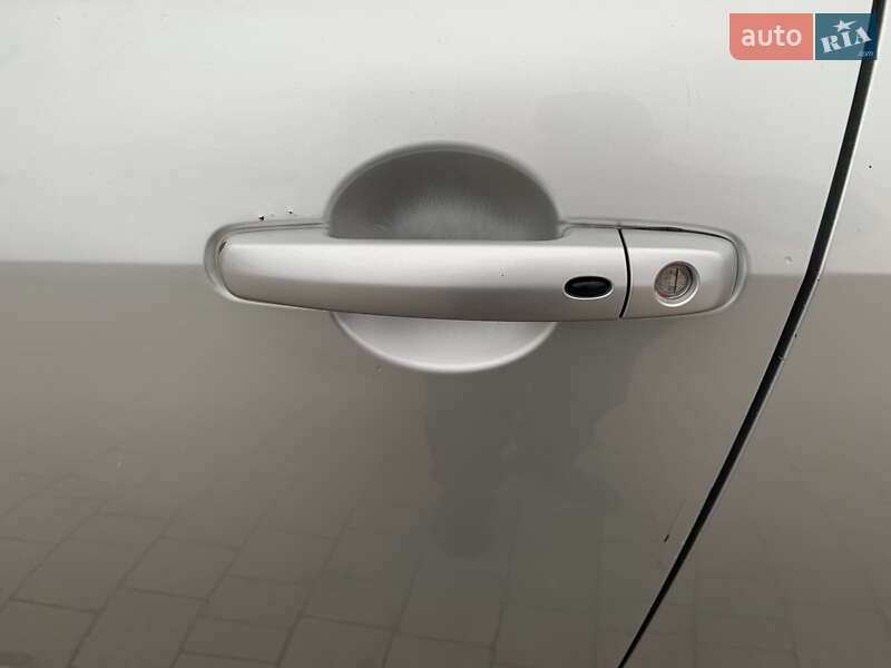 Хэтчбек Suzuki Swift 2005 в Дрогобыче