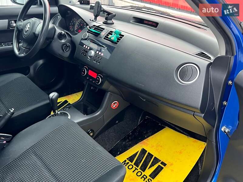 Хетчбек Suzuki Swift 2006 в Києві
