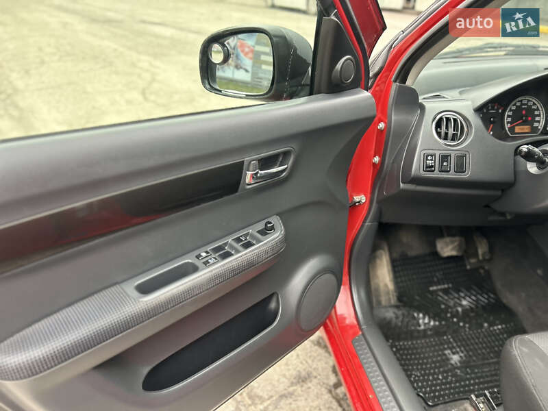 Хэтчбек Suzuki Swift 2007 в Днепре