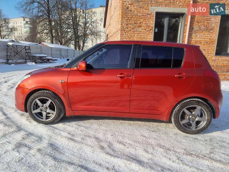 Хэтчбек Suzuki Swift 2007 в Шостке