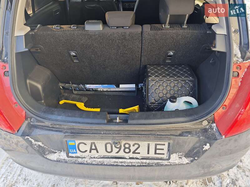 Хэтчбек Suzuki Swift 2012 в Черкассах