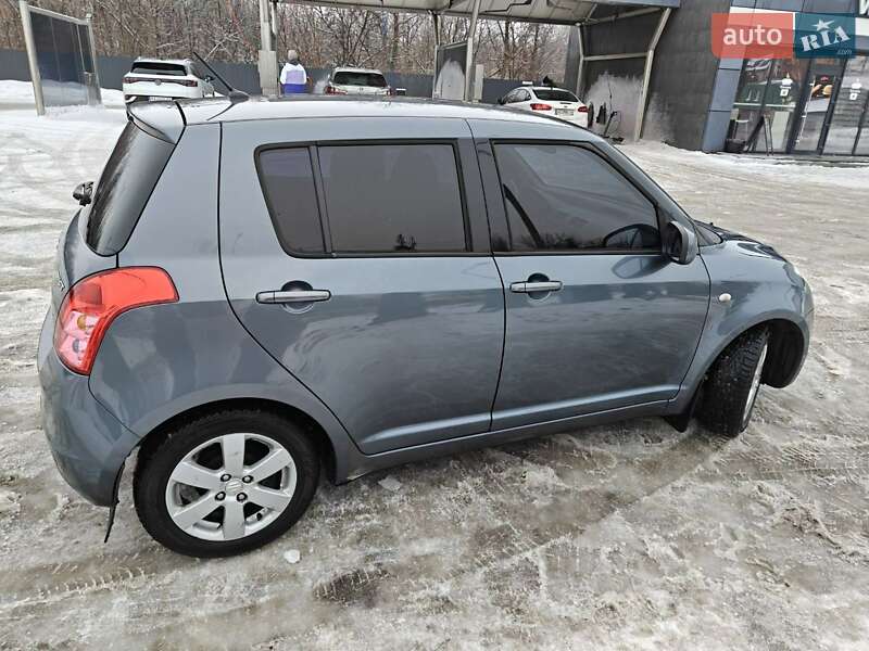 Хэтчбек Suzuki Swift 2007 в Киеве фото 5 Хэтчбек Suzuki Swift 2007 в Киеве