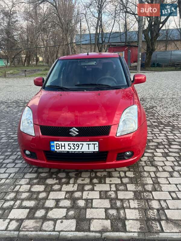 Хэтчбек Suzuki Swift 2005 в Одессе фото 4 Хэтчбек Suzuki Swift 2005 в Одессе