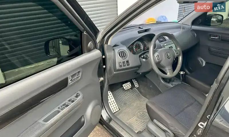 Хэтчбек Suzuki Swift 2007 в Киеве