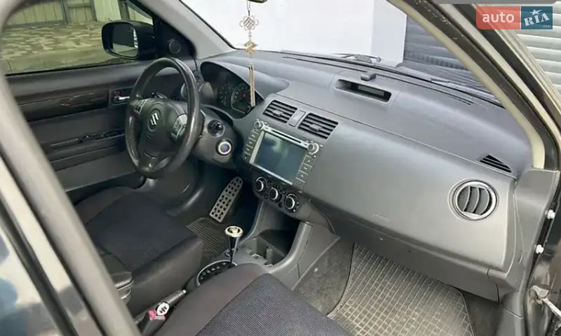 Хэтчбек Suzuki Swift 2007 в Киеве