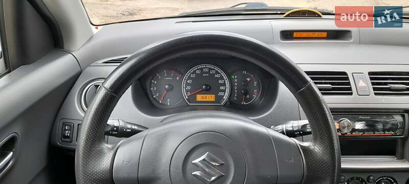 Хэтчбек Suzuki Swift 2006 в Одессе