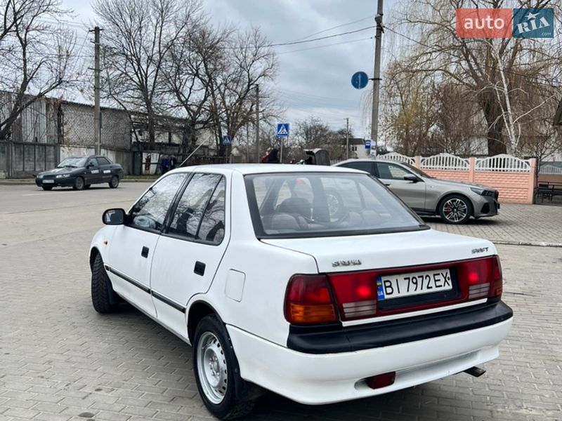 Седан Suzuki Swift 1996 в Кременчуге