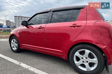 Хэтчбек Suzuki Swift 2006 в Киеве