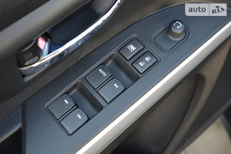 Позашляховик / Кросовер Suzuki SX4 2014 в Одесі