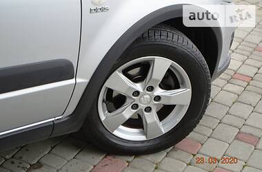 Позашляховик / Кросовер Suzuki SX4 2012 в 
