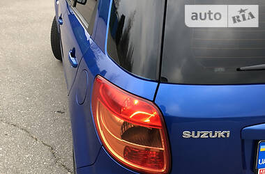 Хетчбек Suzuki SX4 2008 в 