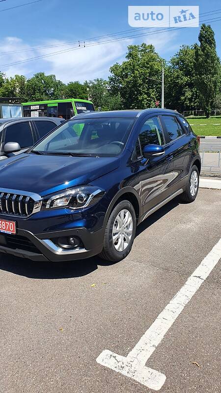 Внедорожник / Кроссовер Suzuki SX4 2020 в Черновцах