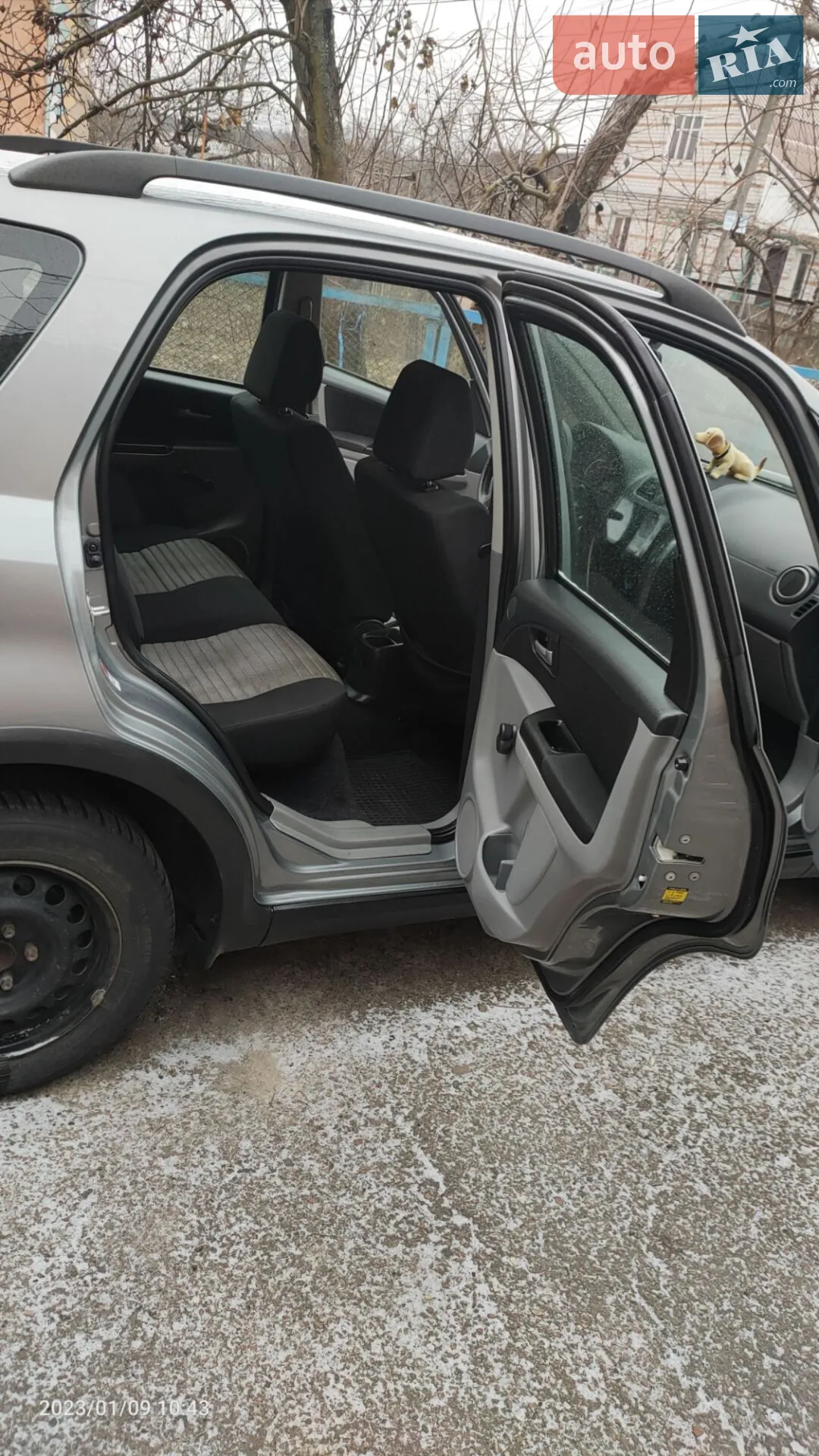 2011 Suzuki SX4 - мініатюра 21